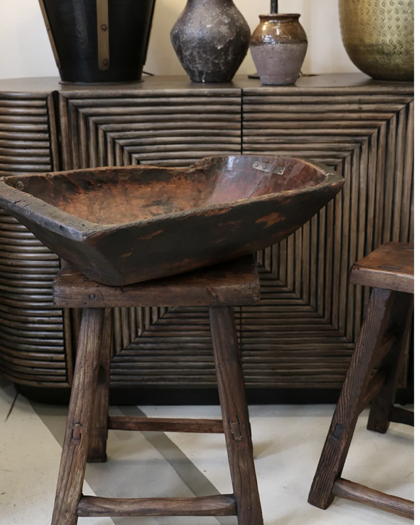 ANTIQUE WOODEN STOOL