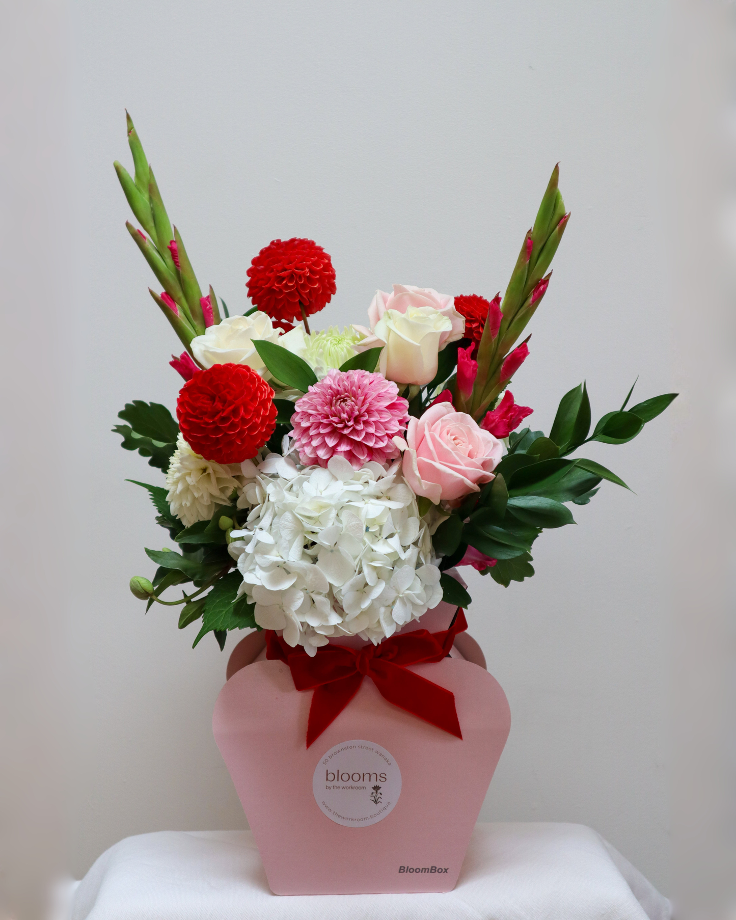 PRE ORDER - VALENTINES DAY BOUQUET IN WATER BOX