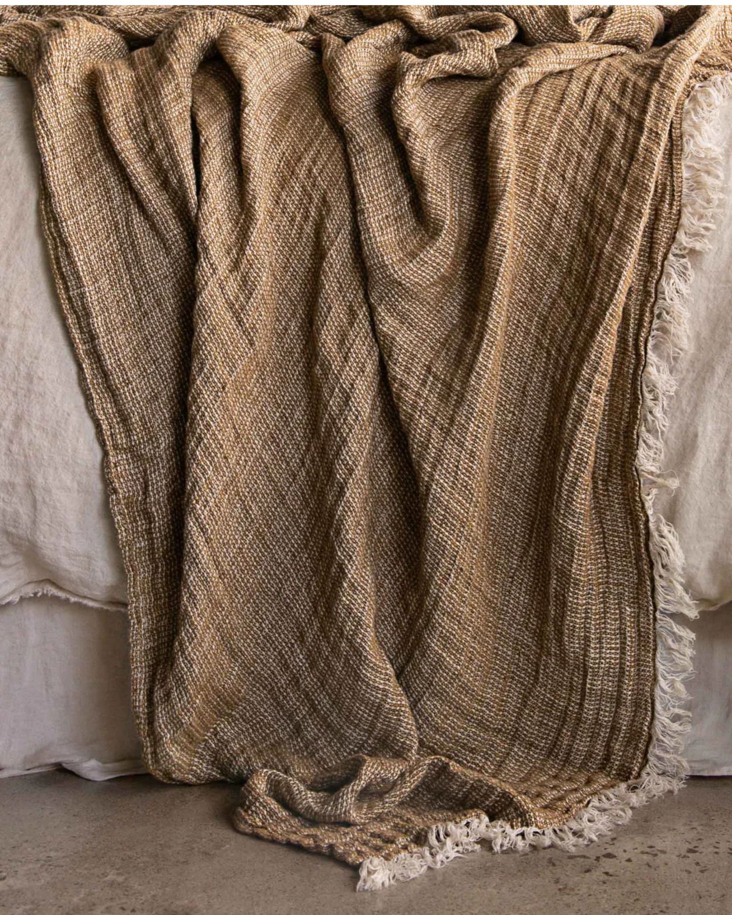 CRUSH LINEN THROW - BRUN (160x210CM)