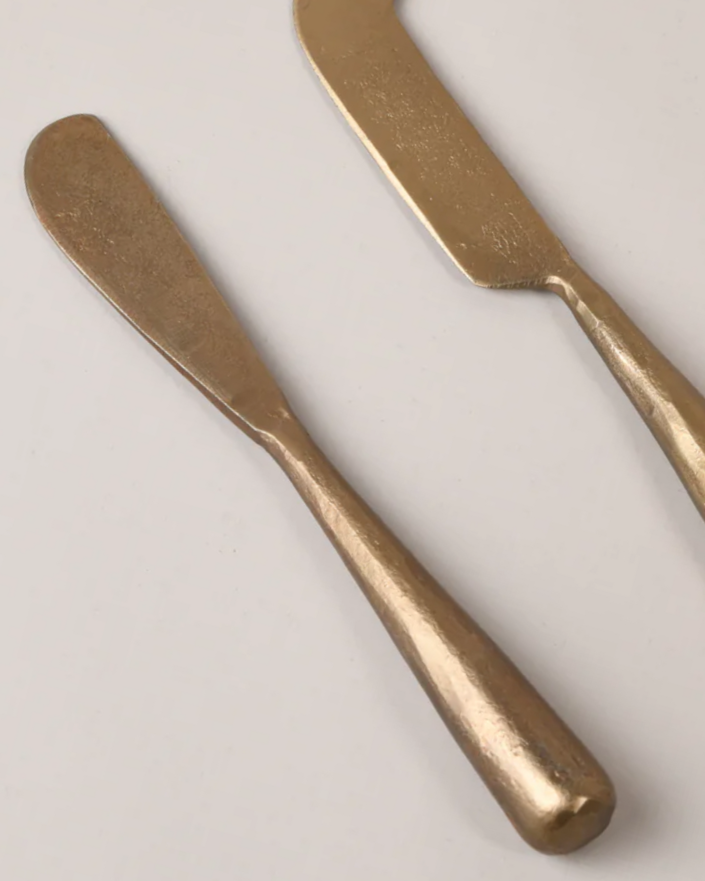 FORAGED BRASS PATE KNITE
