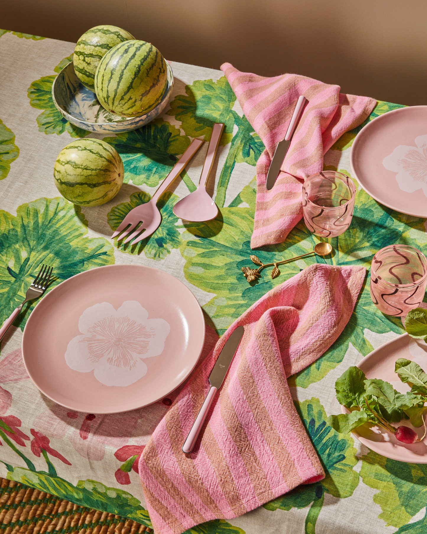 GERANIUM MULTI TABLECLOTH - MEDIUM