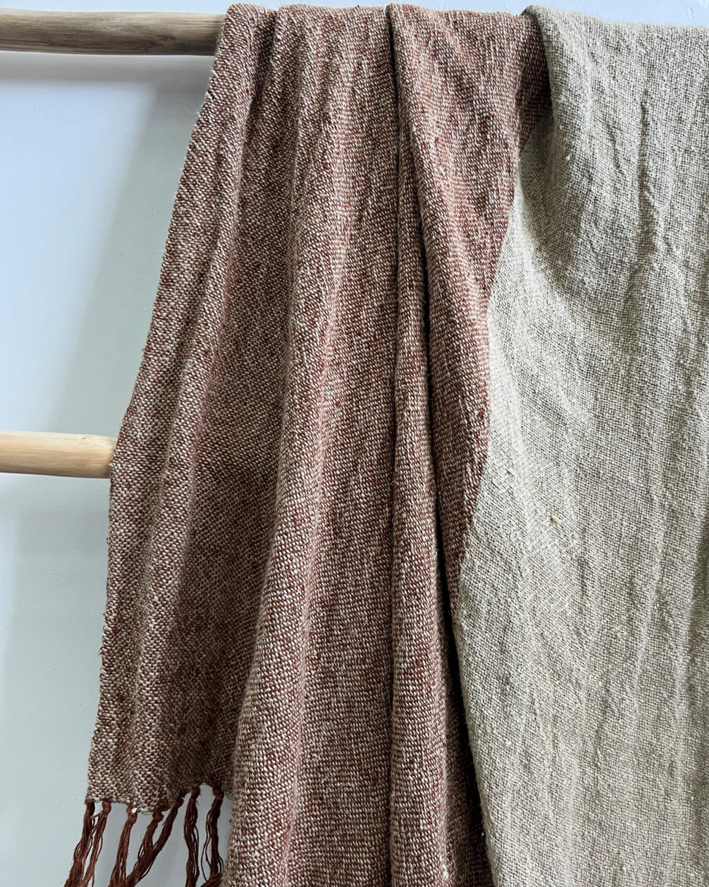 HUGO KNOTTED FRINGE LINEN THROW