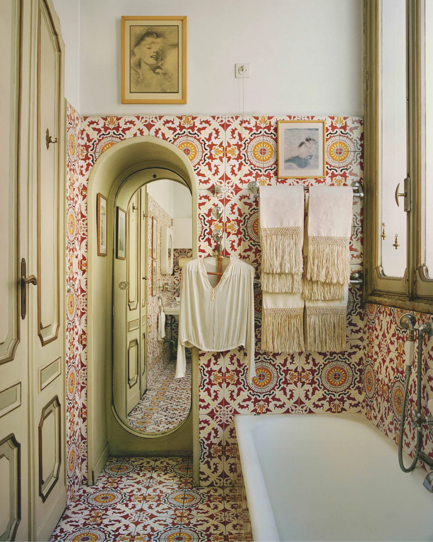 ITALIAN INTERIORS