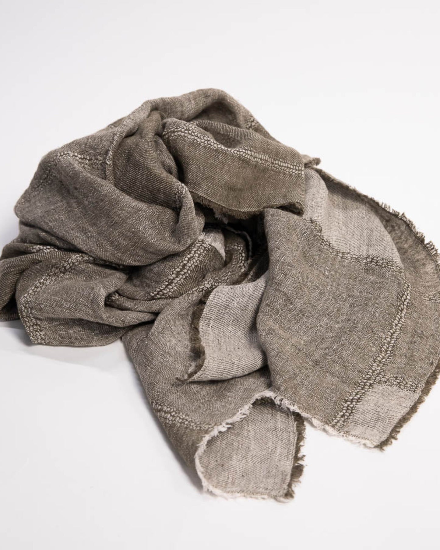 KOZO LINEN THROW