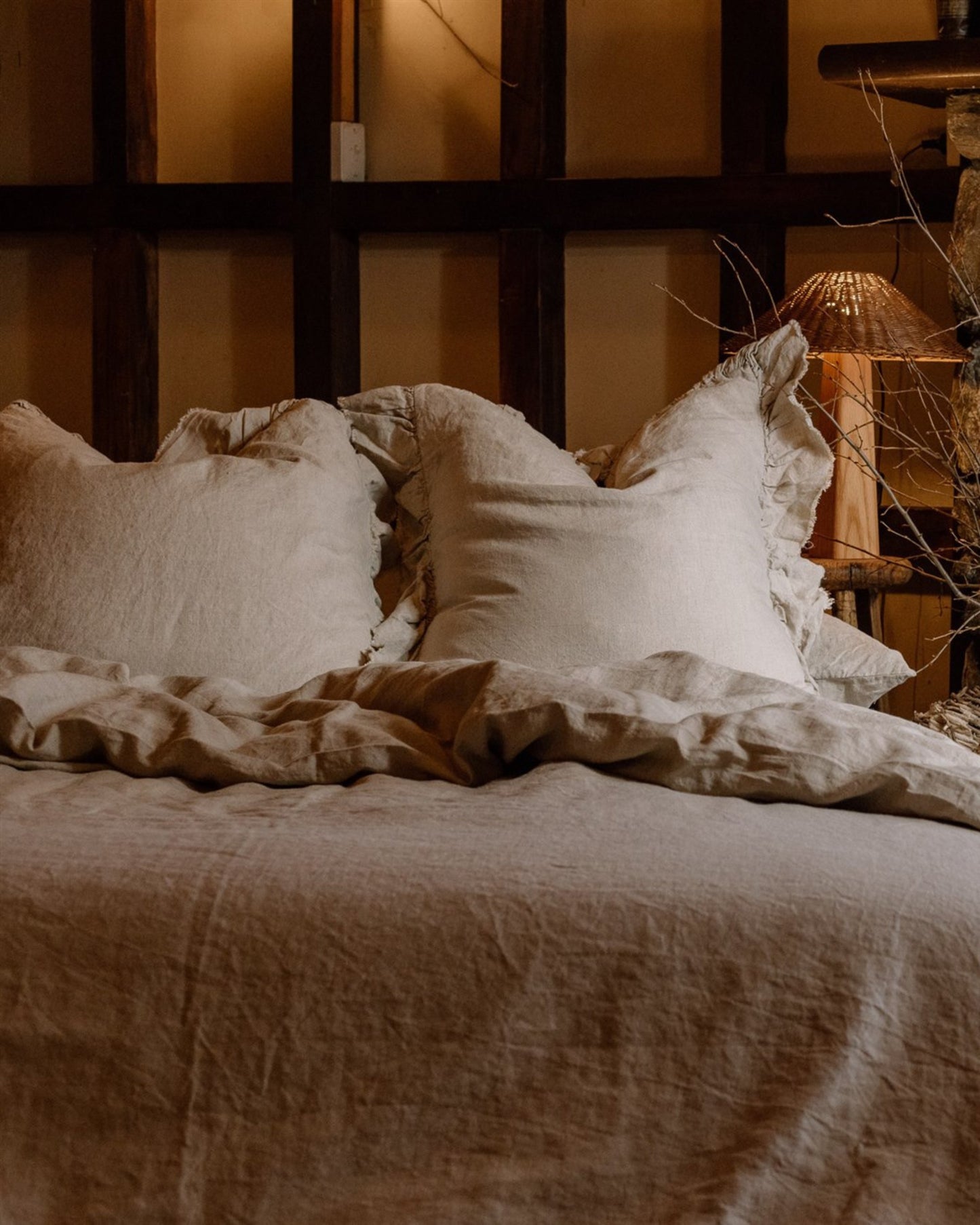 LE LIN - RUFFLE EDGE EURO PILLOW CASE SET - NATURAL