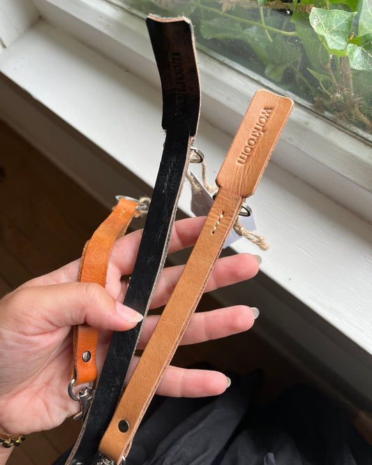 THE WORKROOM LEATHER KEY FOB