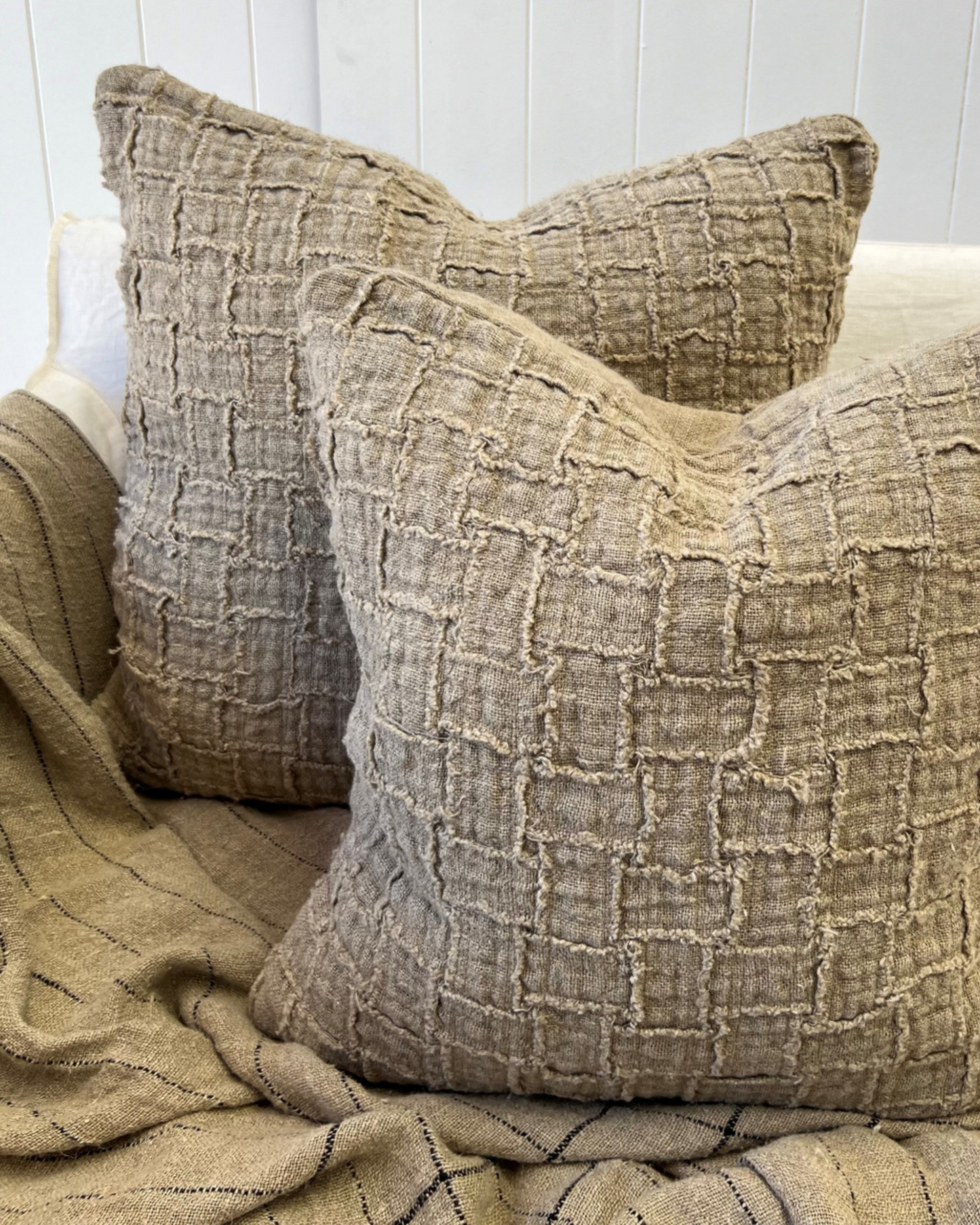 LUSAS LINEN CUSHION COVER