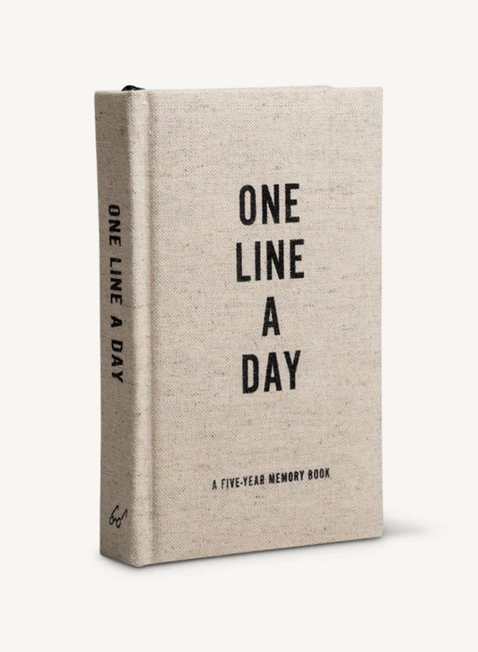 ONE LINE A DAY: A FIVE YEAR MEMORY BOOK