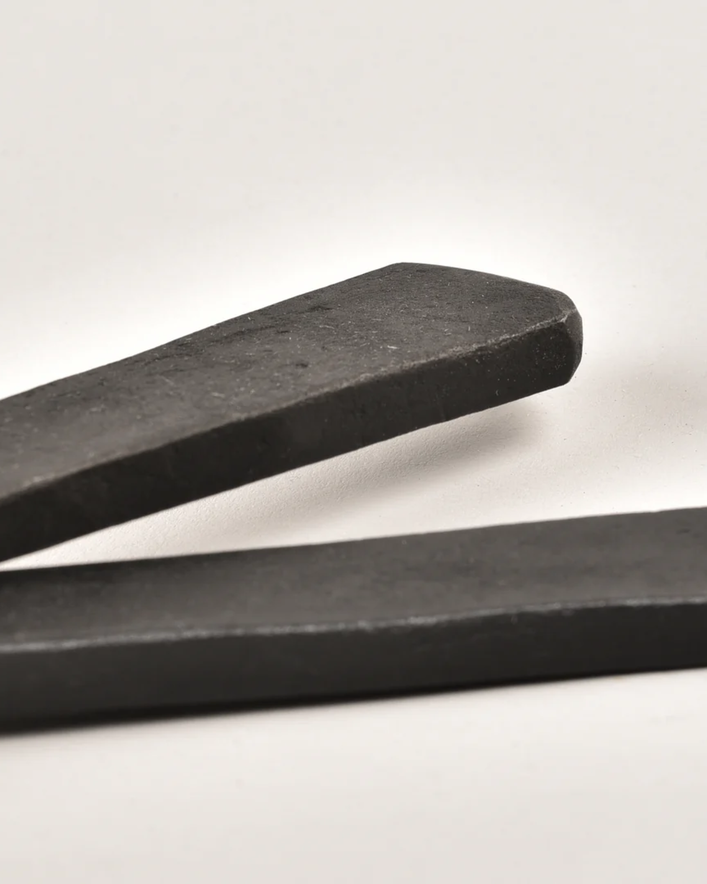 RAW IRON FLAT HANDLE SERVER