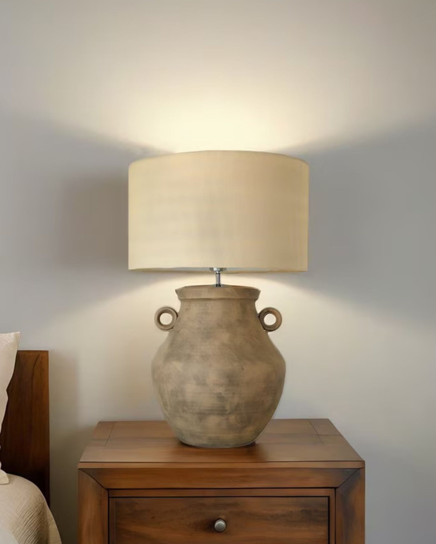 BROWN CERAMIC LAMP W/ HESSIAN SHADE