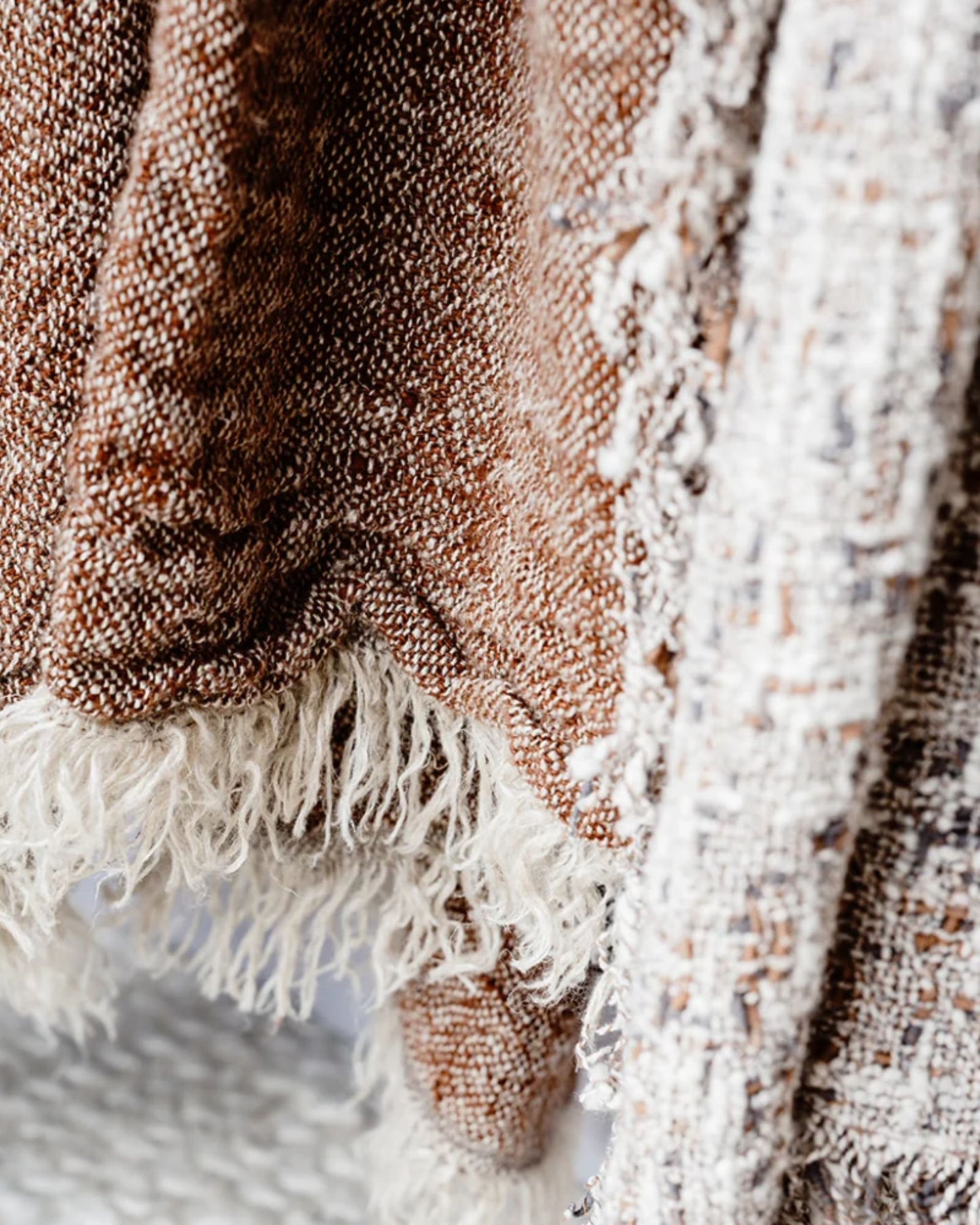 TABAKO LINEN THROW