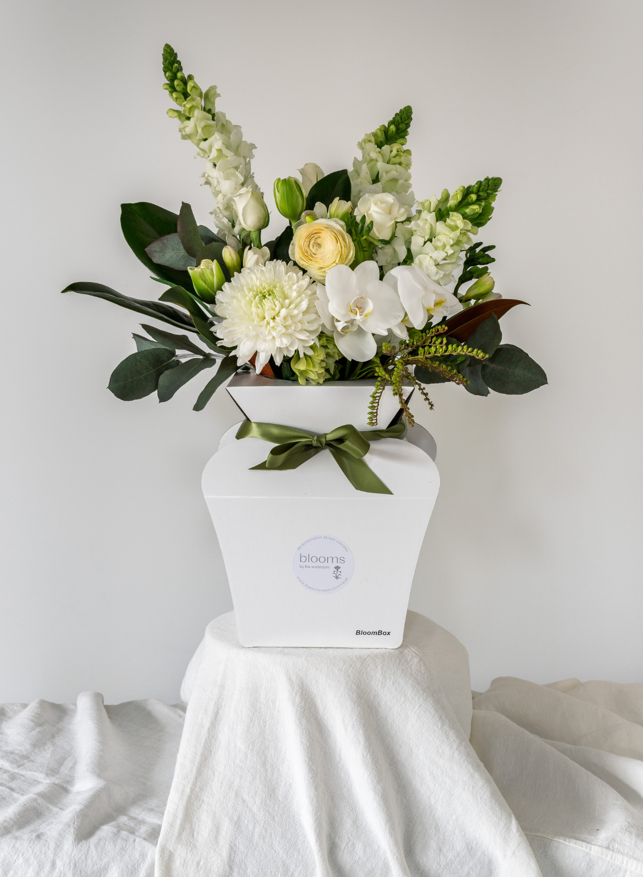FRESH FLOWERS IN A WATER BOX