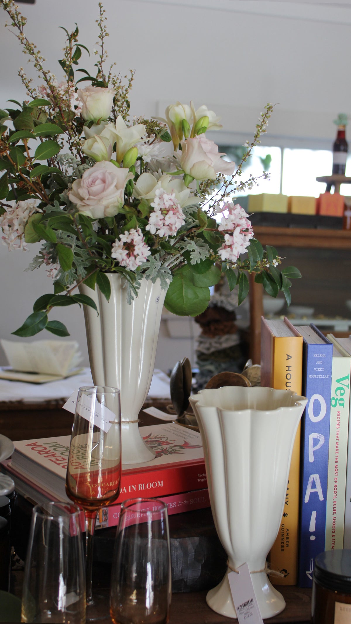 HELI VASE