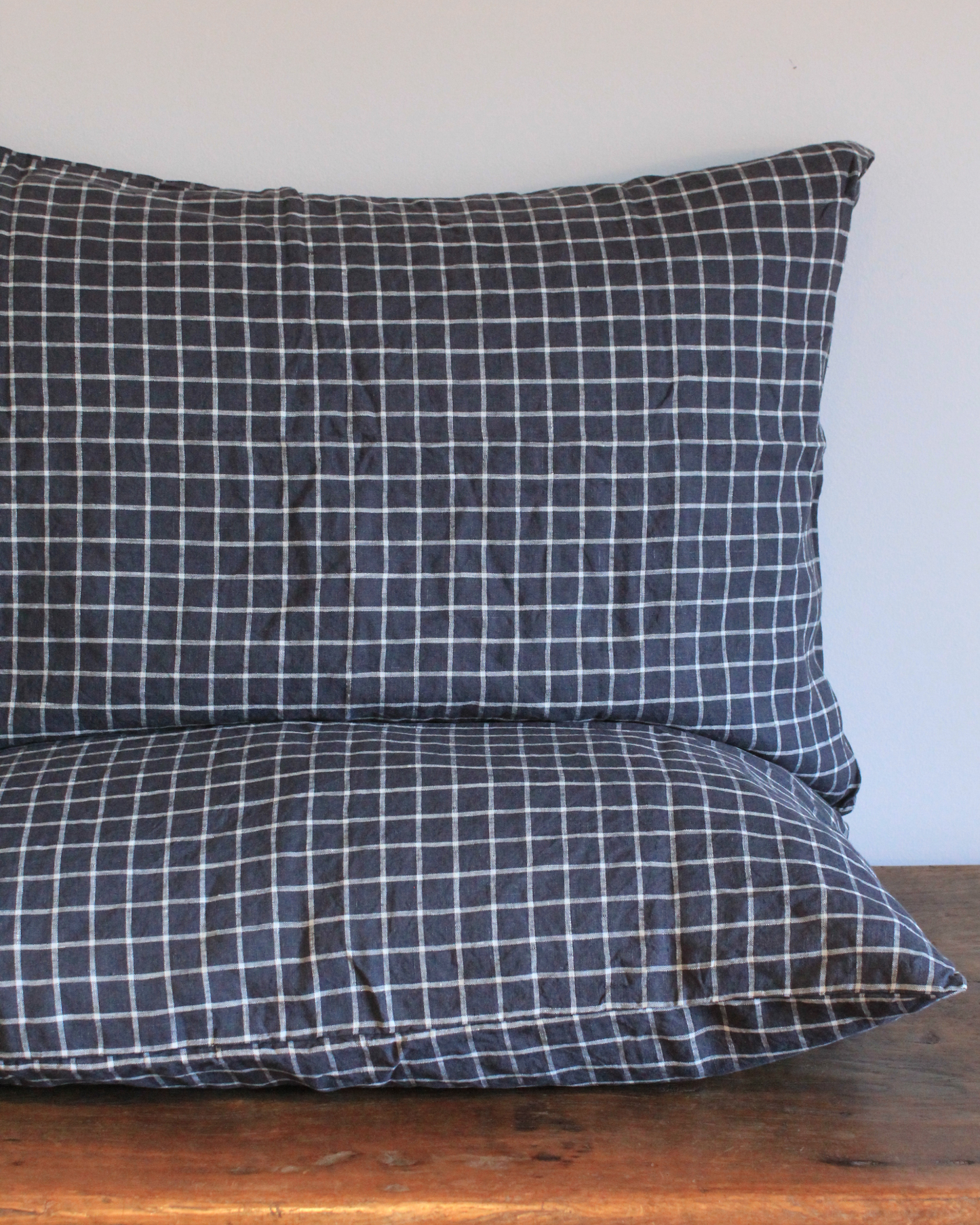 LE LIN STD PILLOWCASE SET - NAVY GRID