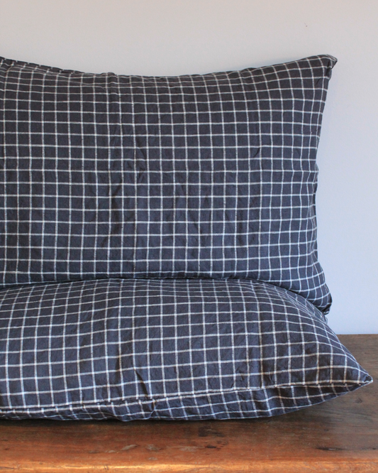 LE LIN STD PILLOWCASE SET - NAVY GRID
