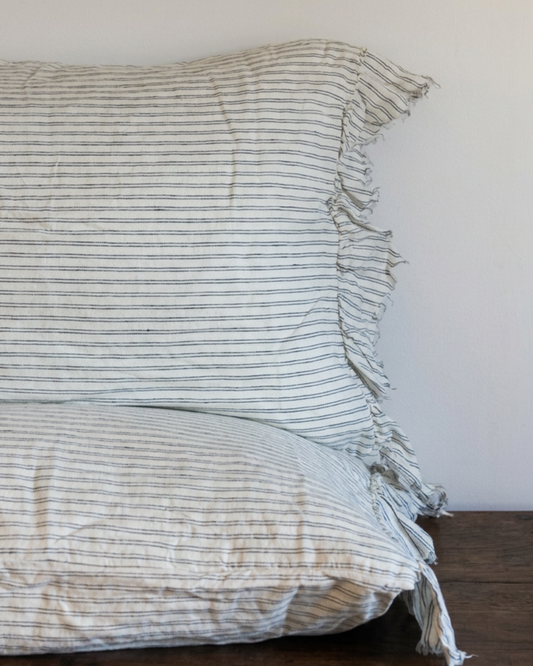LE LIN STD PILLOWCASE SET RUFFLE - DOUBLE PINSTRIPE