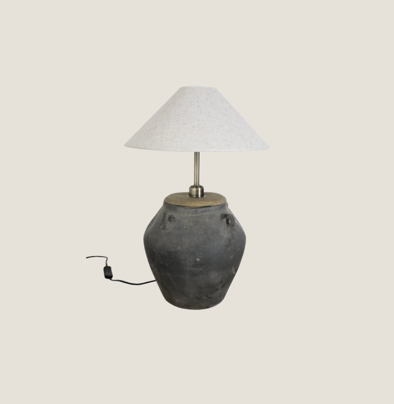CASA NATURAL POT LAMP W/ SHADE