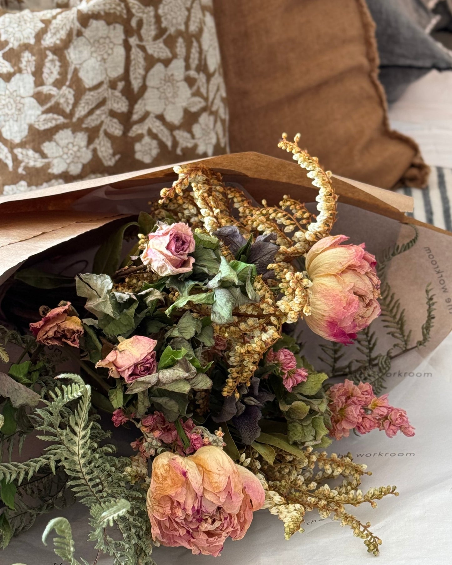 DRIED FLOWER BOUQUET