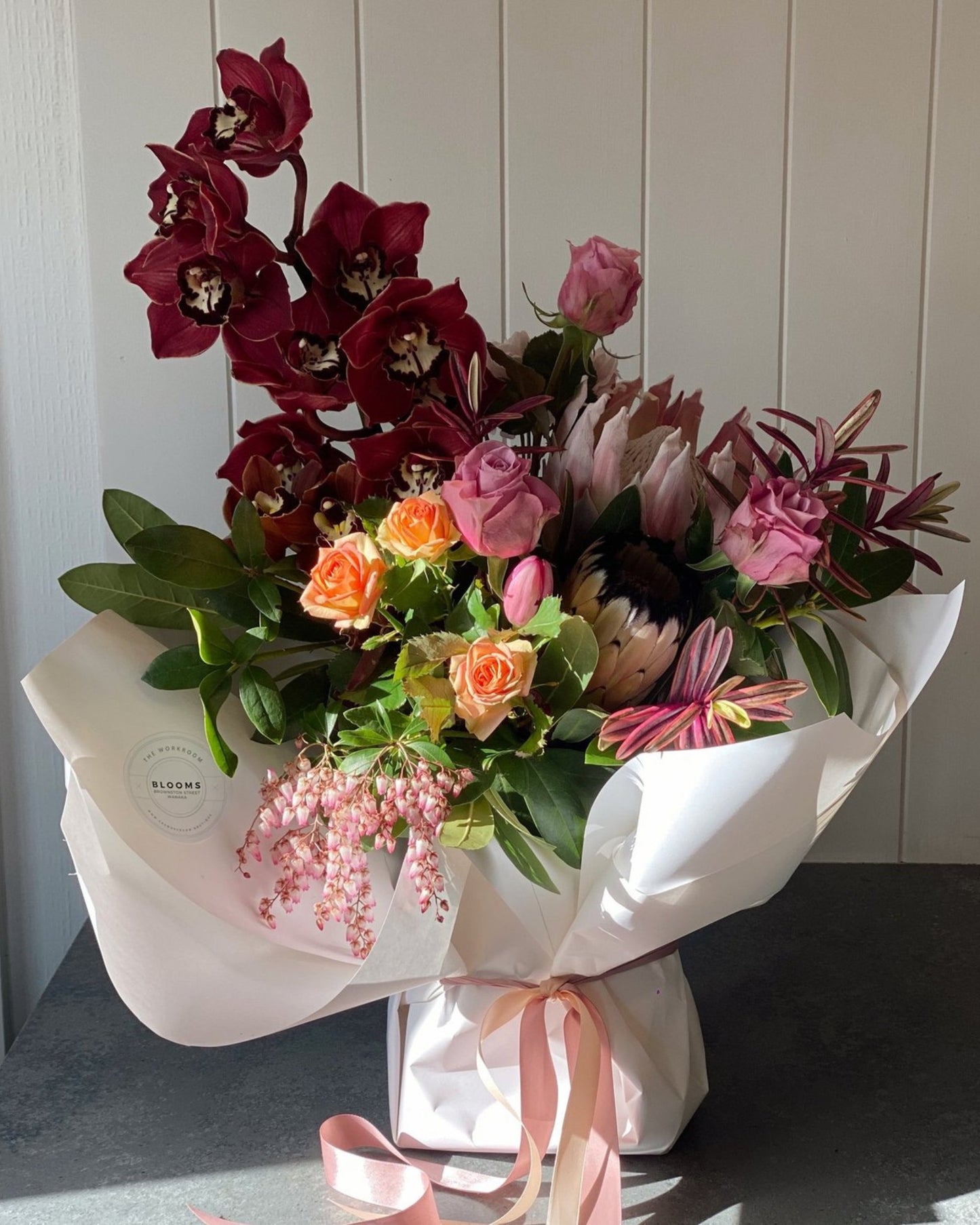 FRESH FLOWERS IN A WATER BOX