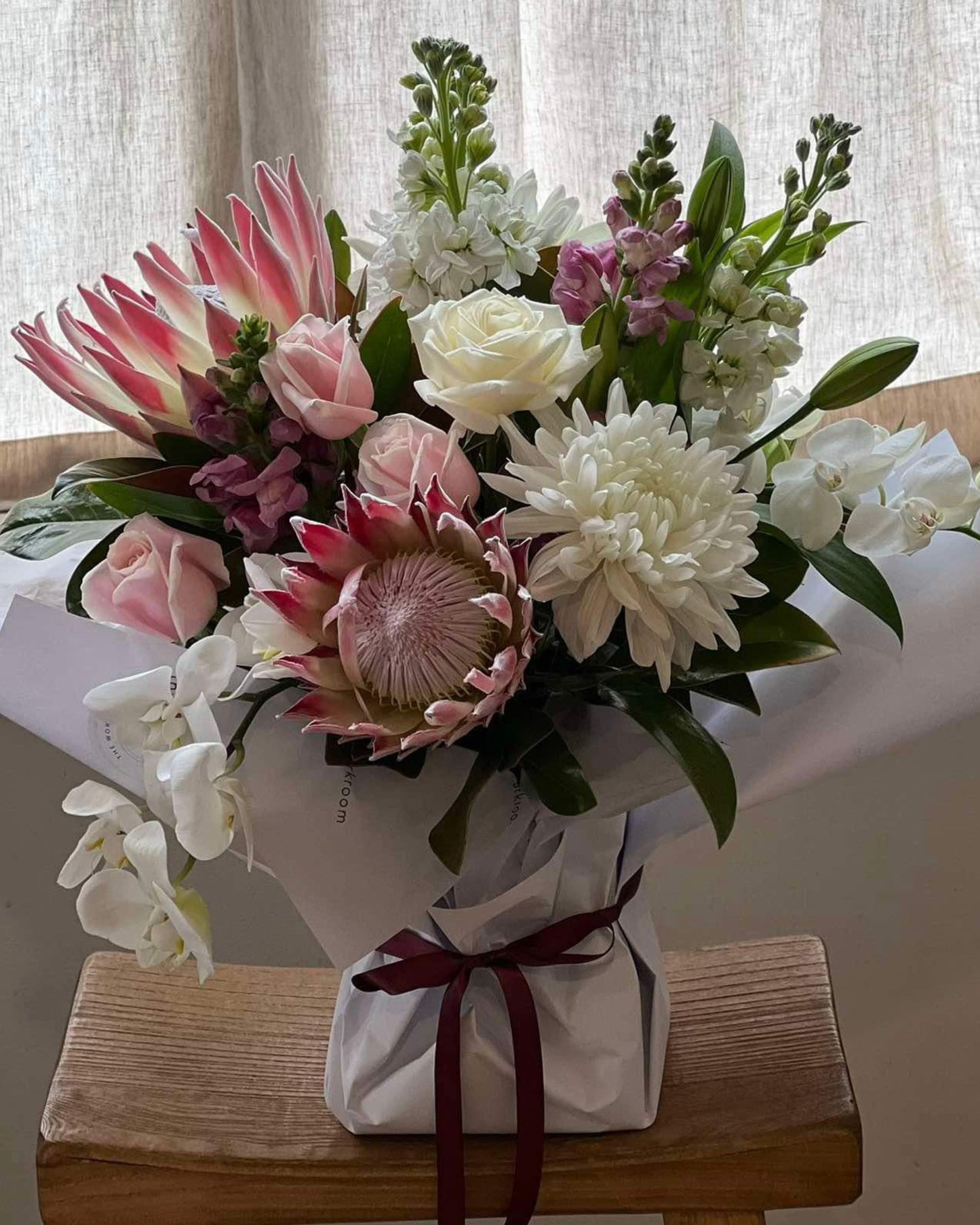 FRESH FLOWERS IN A WATER BOX