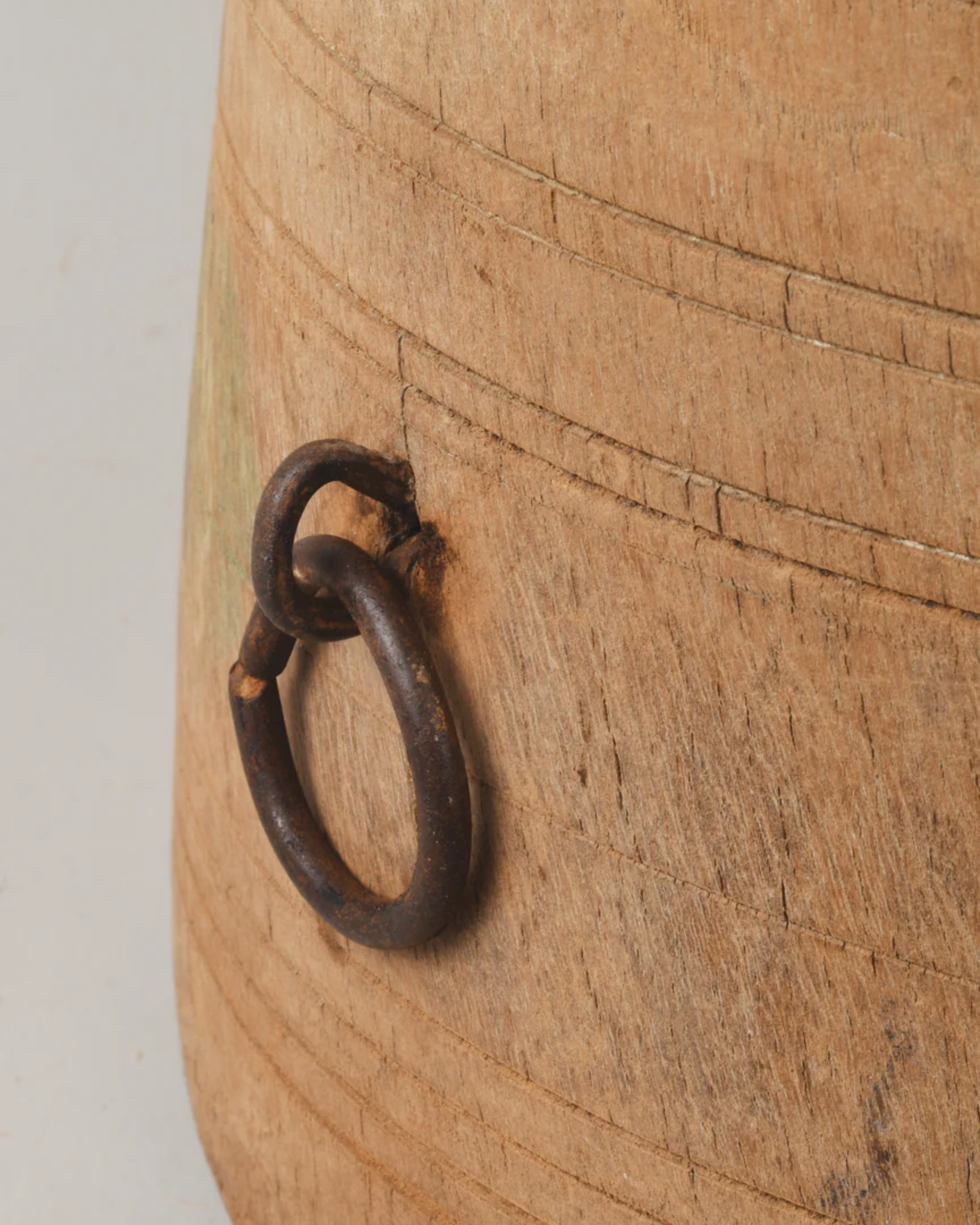 BLEACHED WOODEN MANA POTS