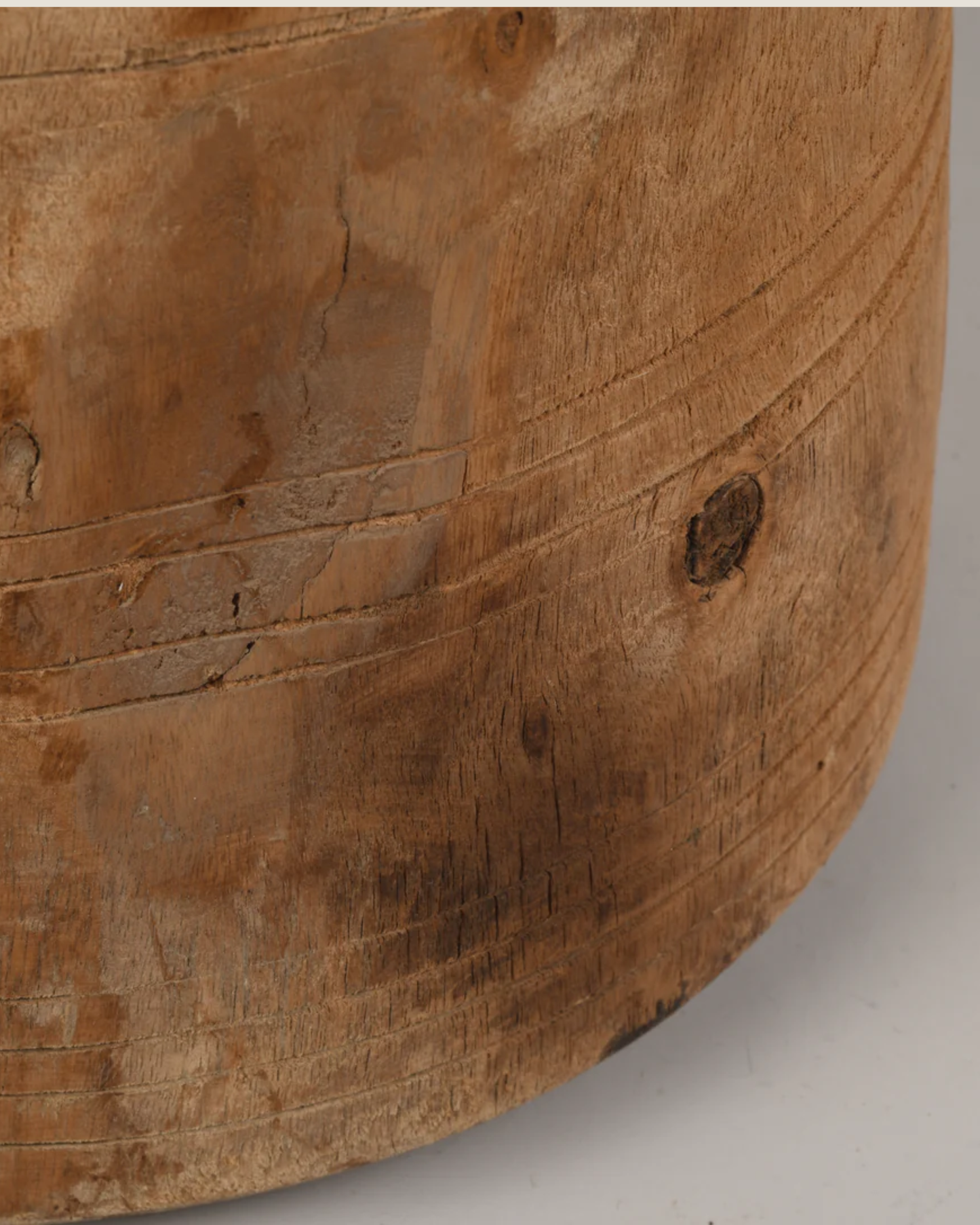 BLEACHED WOODEN MANA POTS