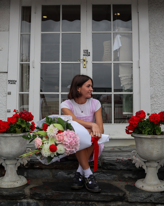 PRE ORDER - VALENTINES SEASONAL BOUQUET