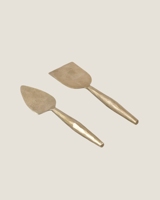 RUSTIC HANDLED KNIFE - BRASS