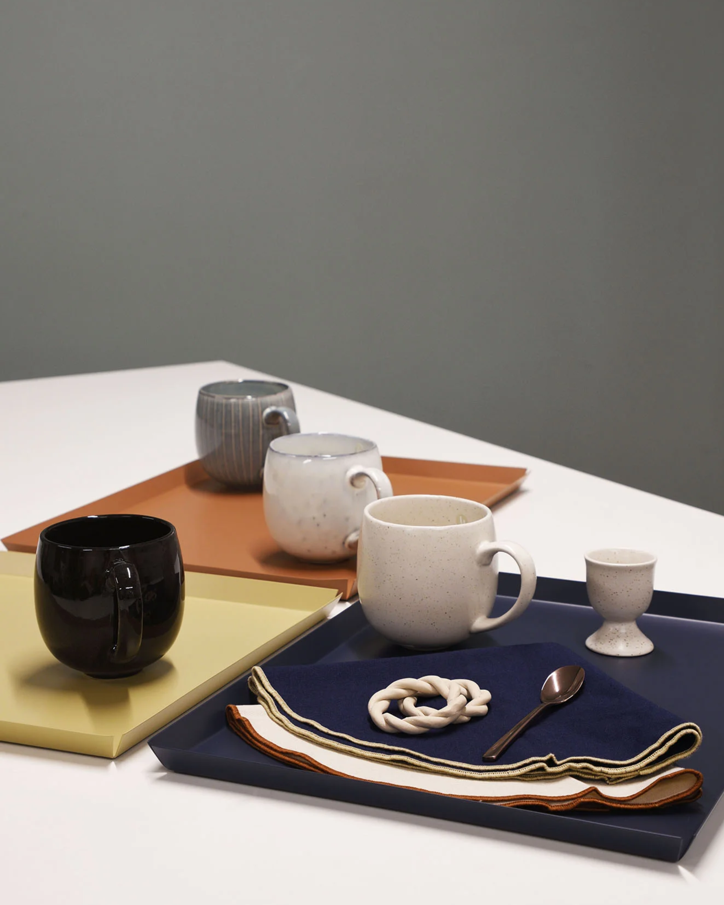 TEACUP W/ HANDLE