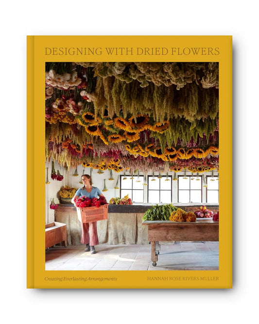 DESIGNING WITH DRIED FLOWERS