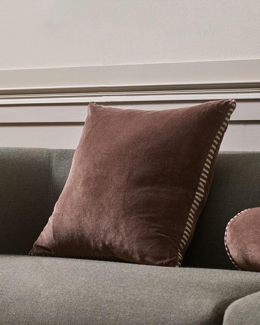 EDWARD CUSHION - CHOCOLATE 50 X 50