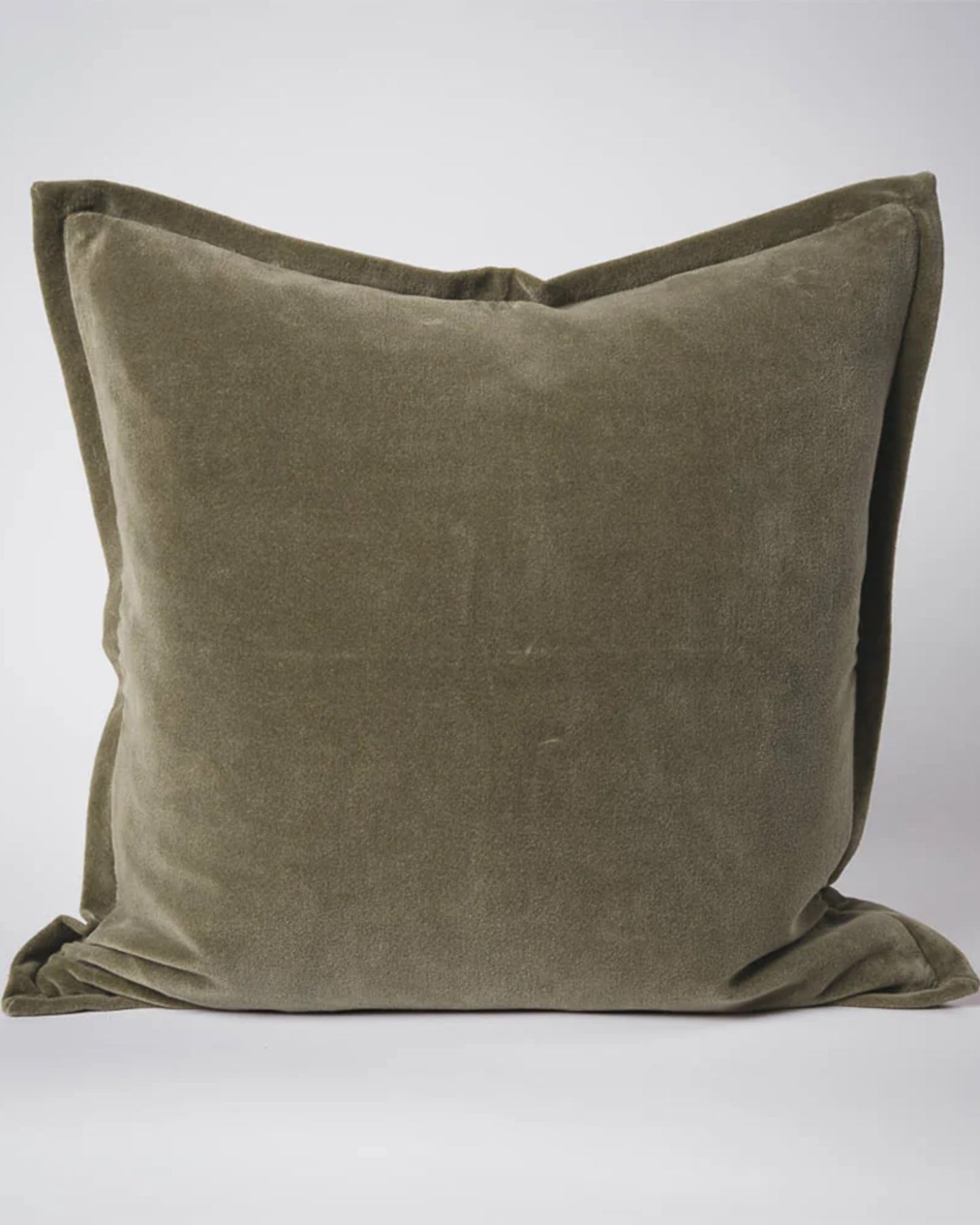 EVELYN VELVET CUSHION