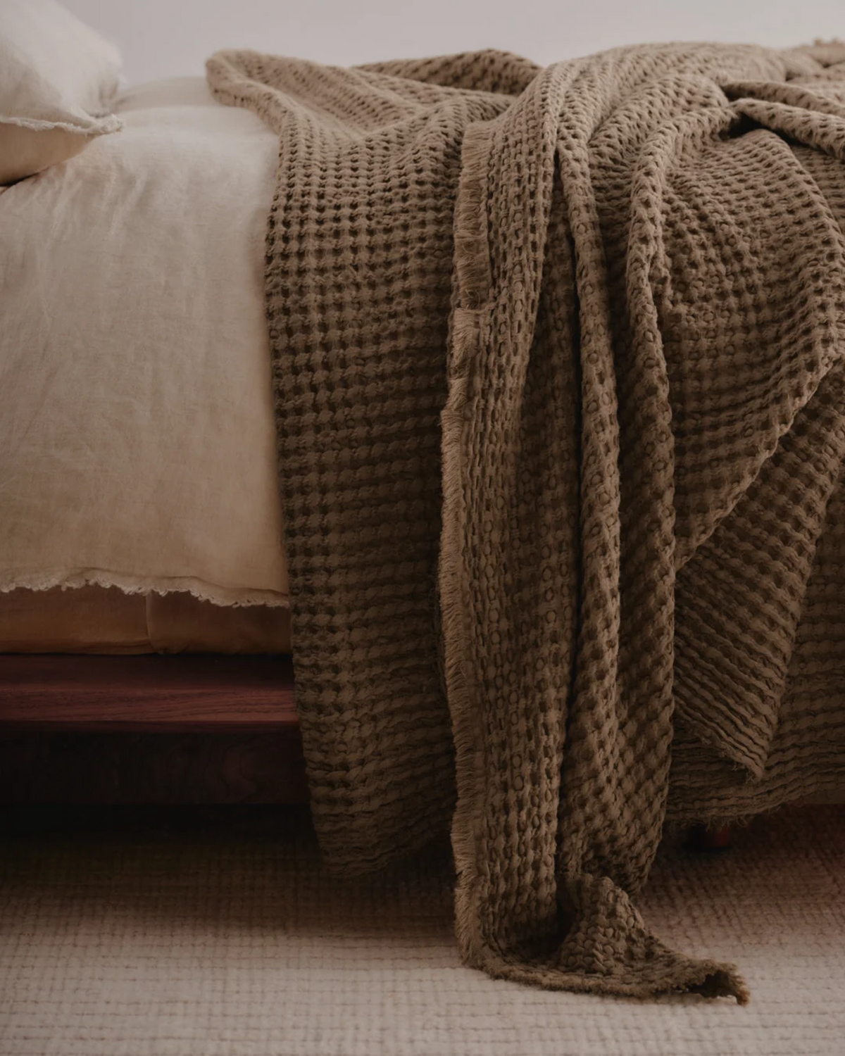 HALE FLOCCA THROW - BERE