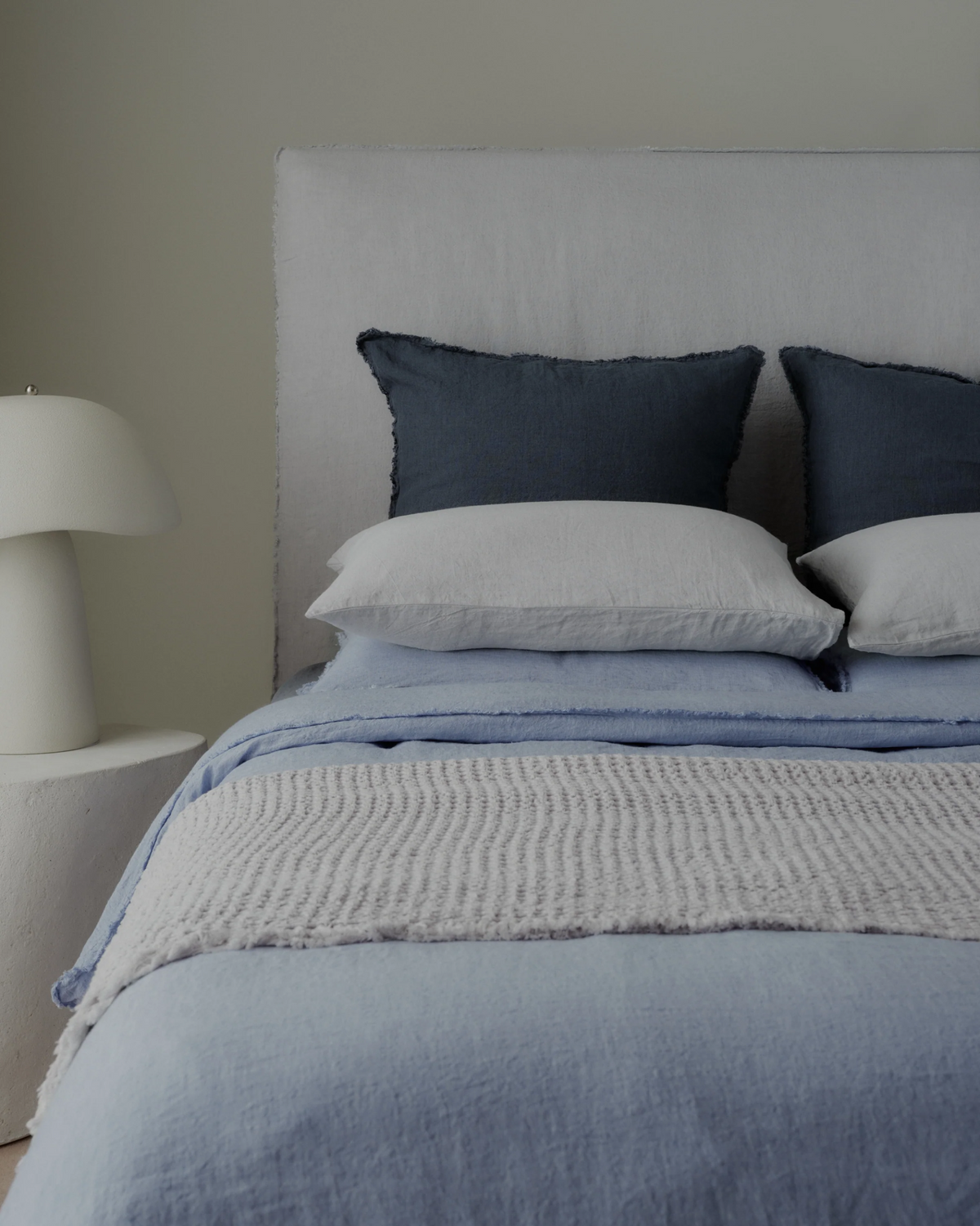 HALE FLOCCA THROW - FOG