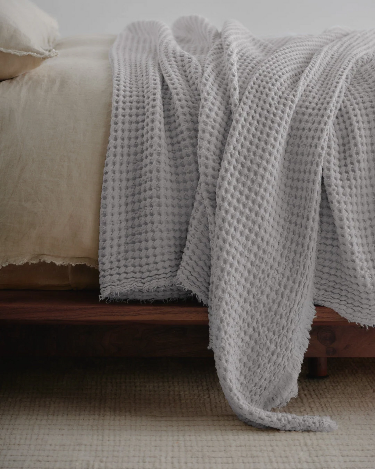 HALE FLOCCA THROW - FOG