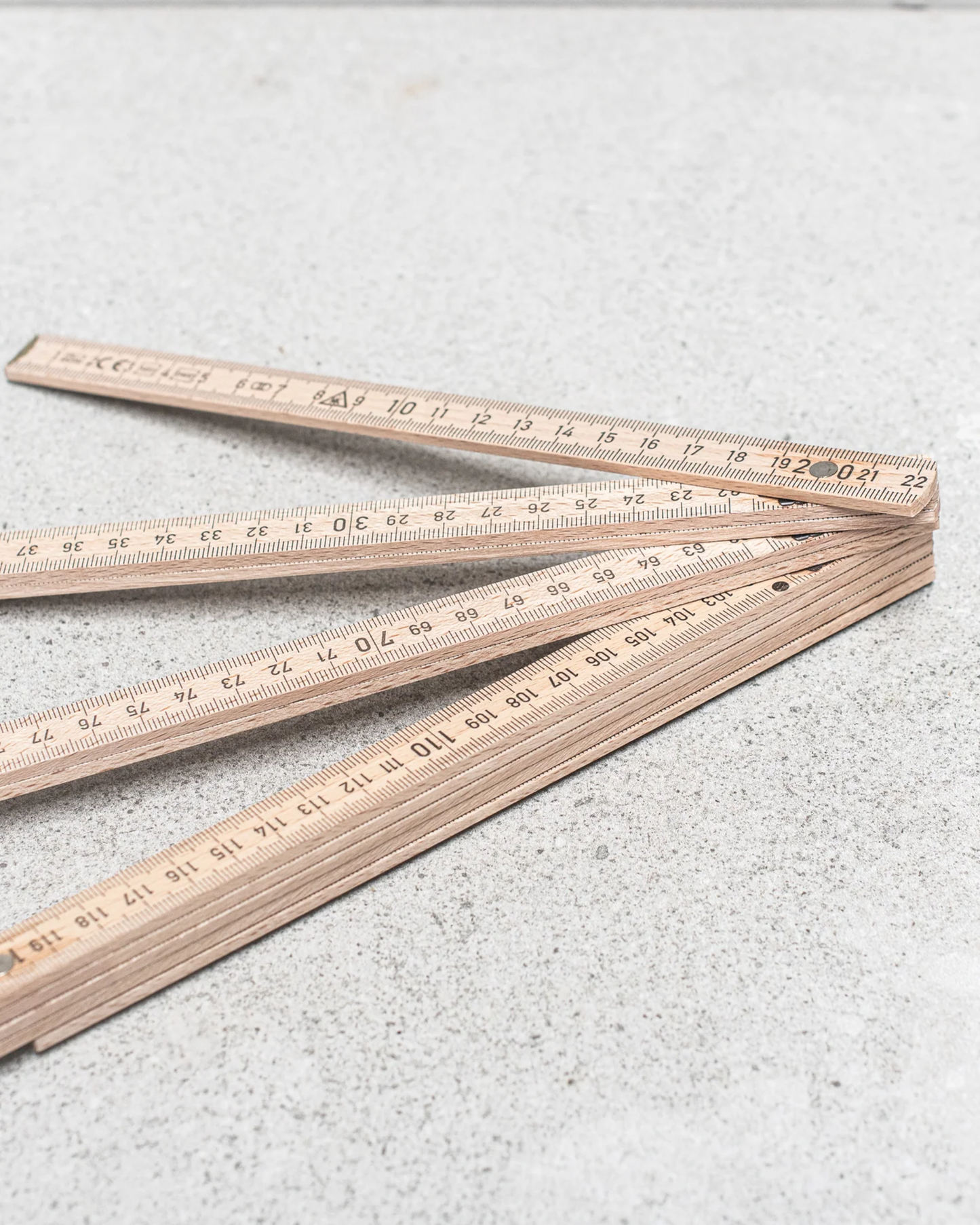 GARDEN FOLDING RULER