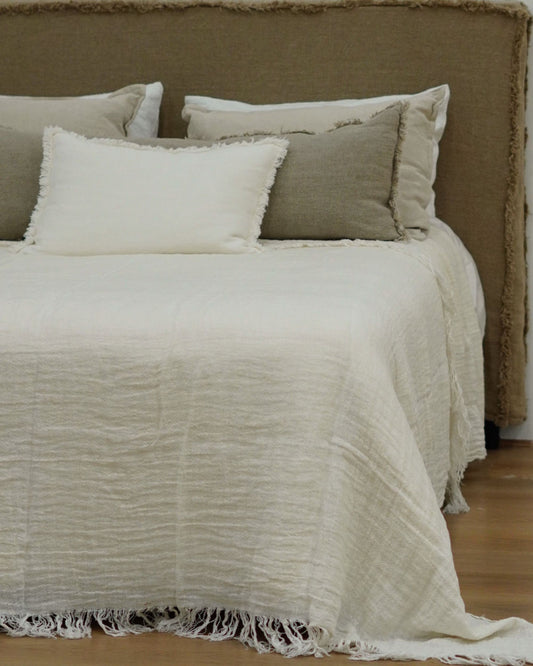 Grange Bed Cover Fringed In Ivory