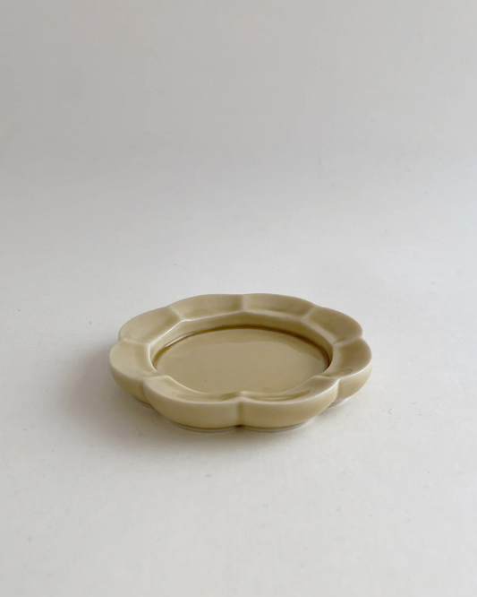 SETO PORCELAIN INCENCE FLOWER DISH
