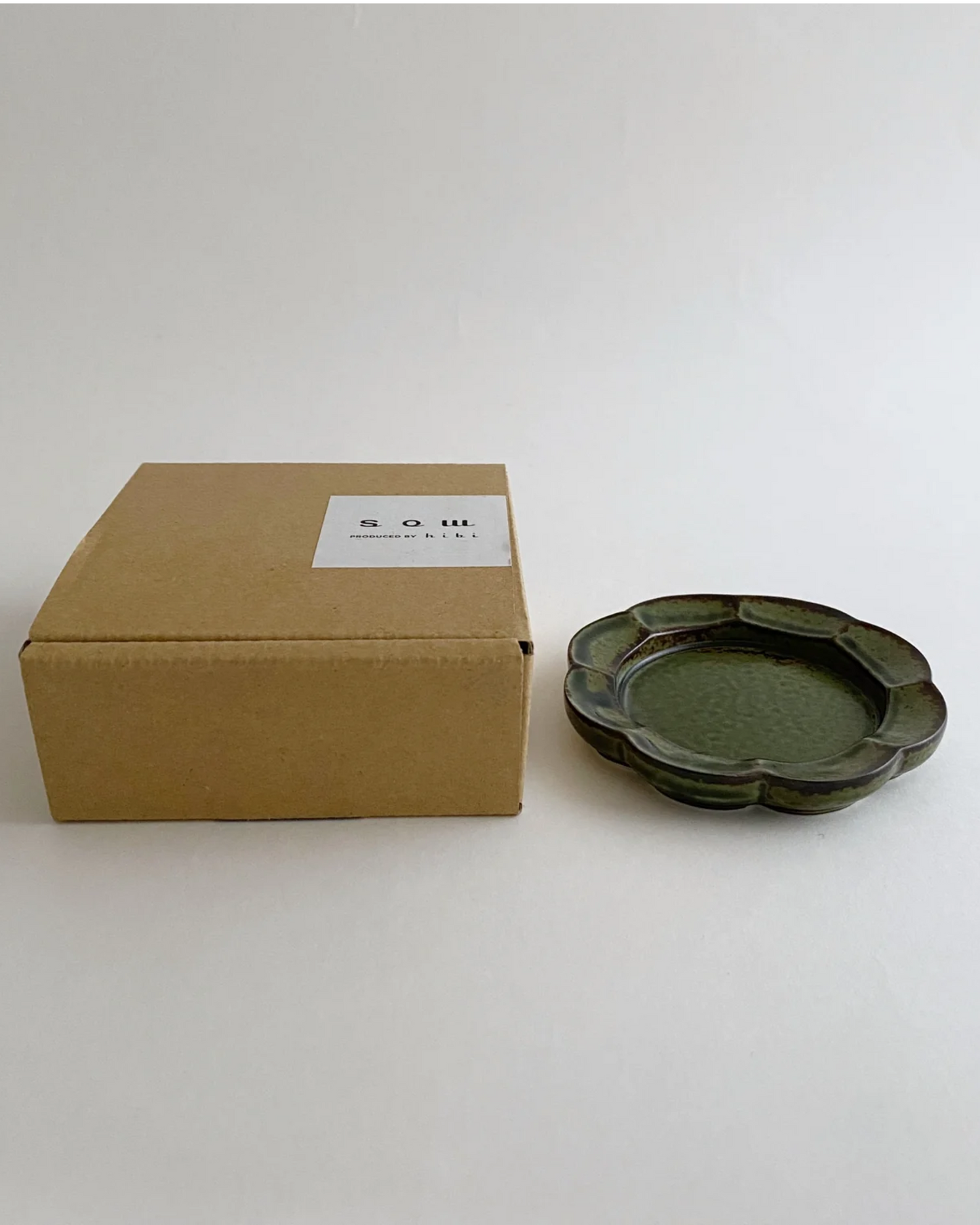 SETO PORCELAIN INCENCE FLOWER DISH