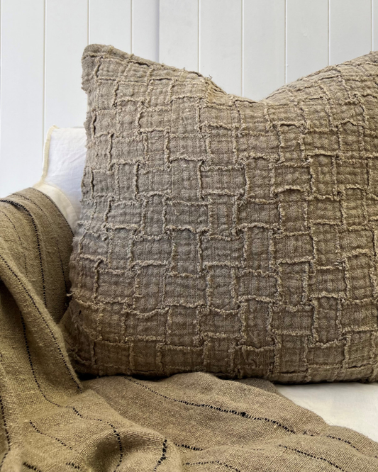 LUSAS LINEN CUSHION COVER