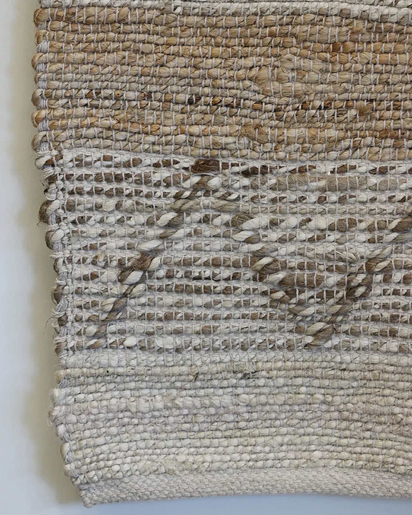 LOOM WOVEN RUG - EARTH AND IVORY