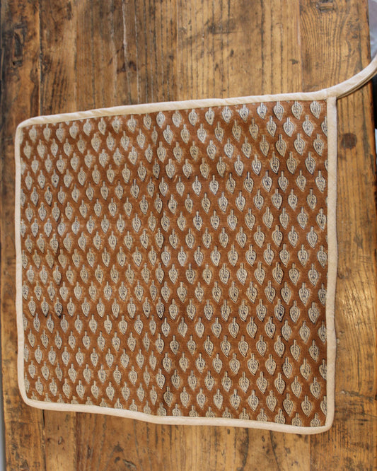 WORKROOM MADE FABRIC TRIVET - MEDIUM ORANGE PRINT