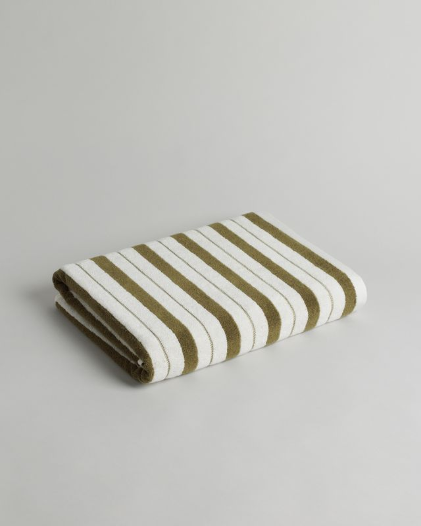 MADISON BATH SHEET - CAPER & CHALK