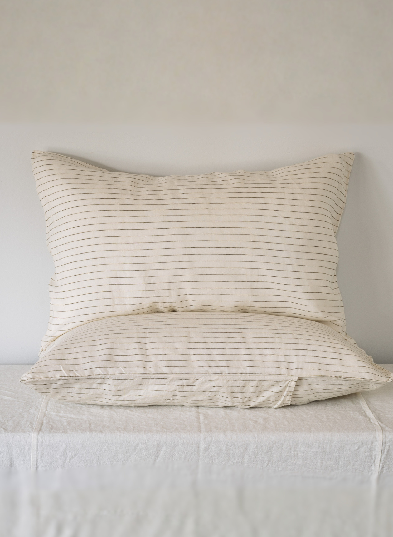 LE LIN - STANDARD PILLOW CASE SET - OLIVE PINSTRIPE