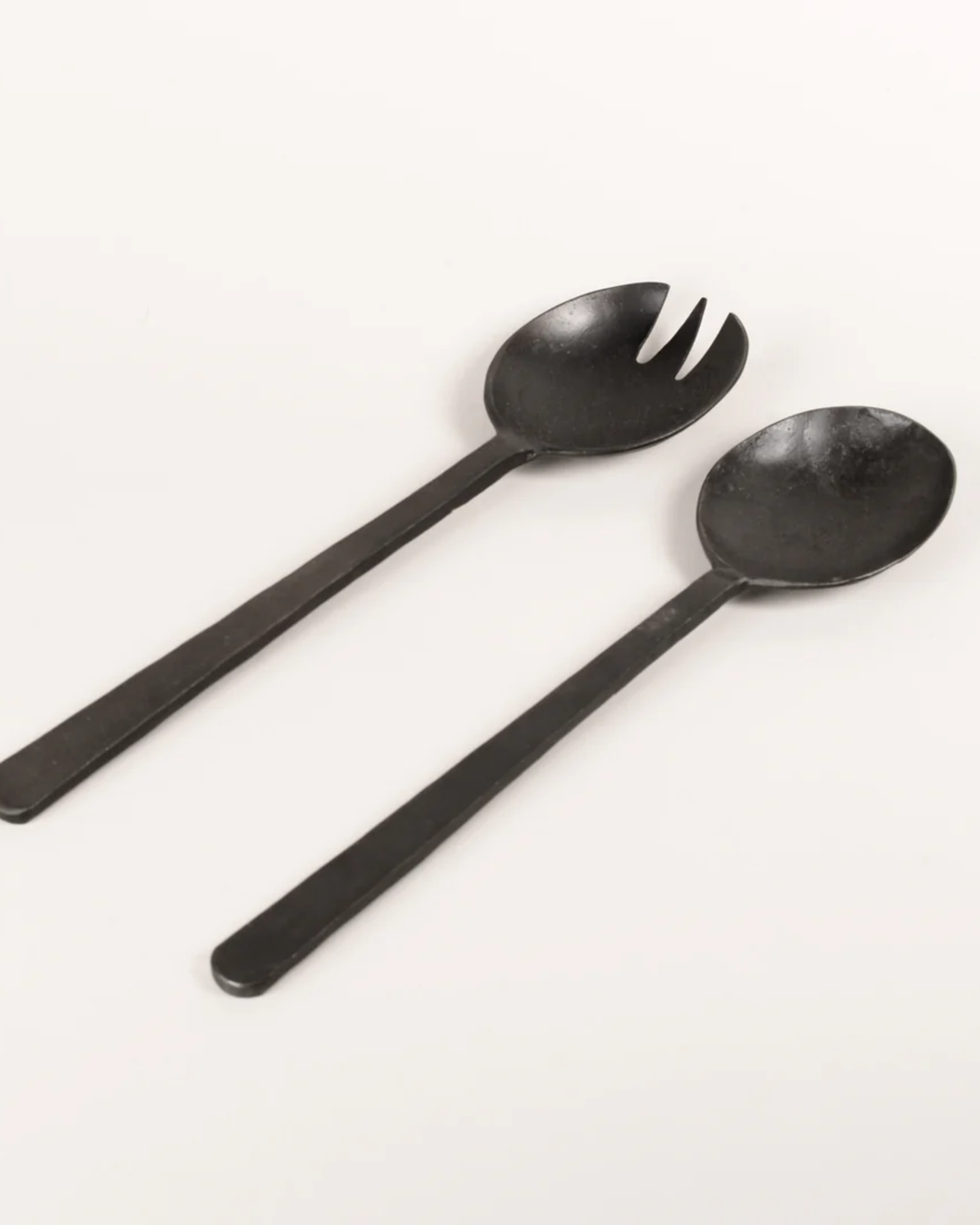 RAW IRON FLAT HANDLE SERVER
