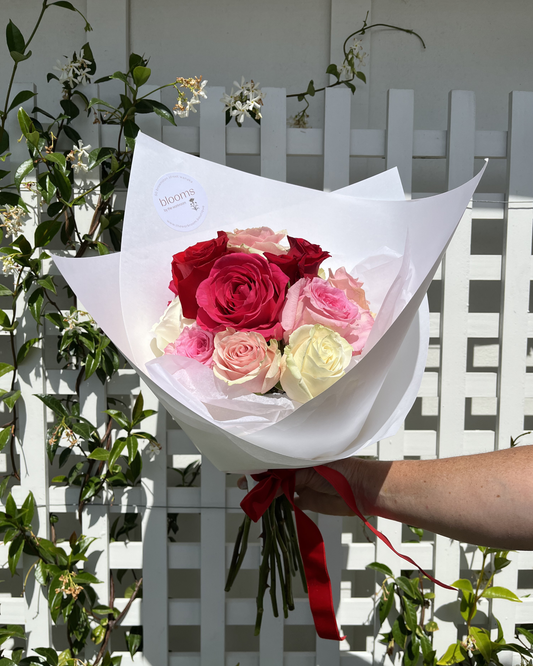 VALENTINES DAY MIXED COLOUR ROSE BOUQUET