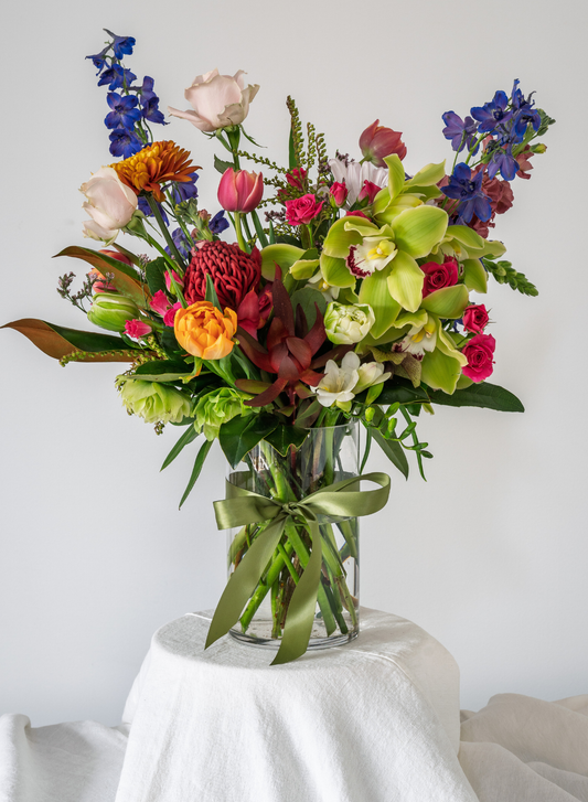 FRESH FLOWERS IN A VASE
