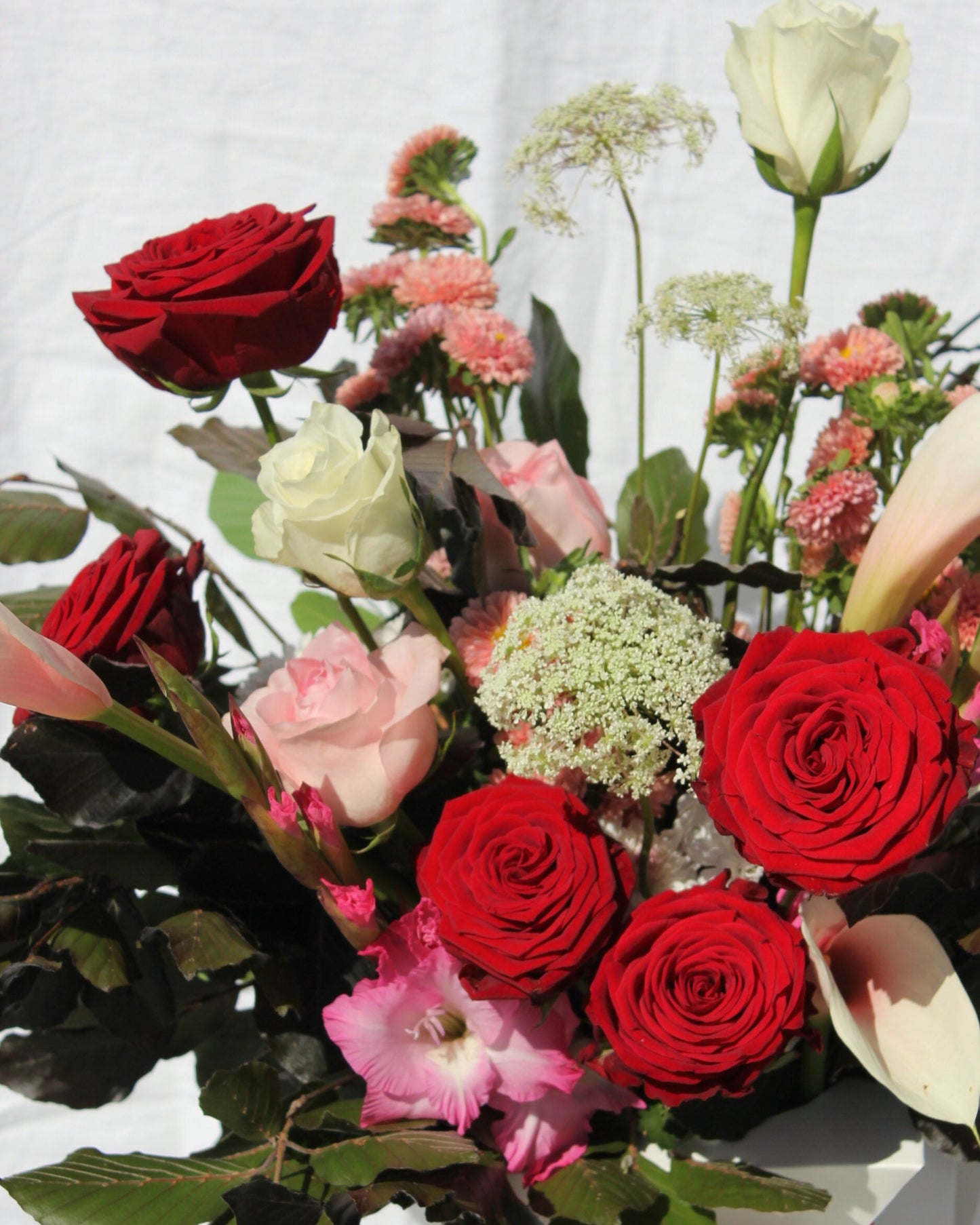 PRE ORDER - VALENTINES DAY BOUQUET IN WATER BOX