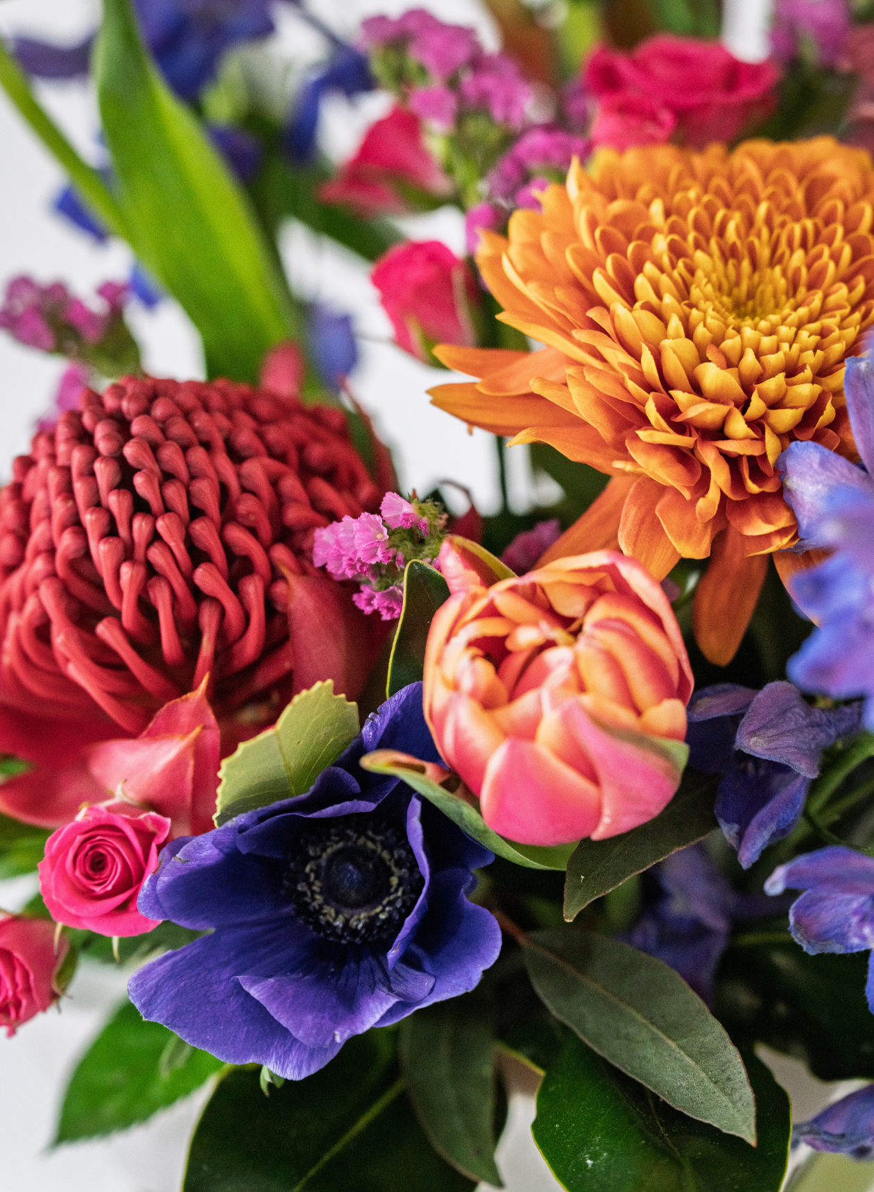 FRESH FLOWERS IN A WATER BOX